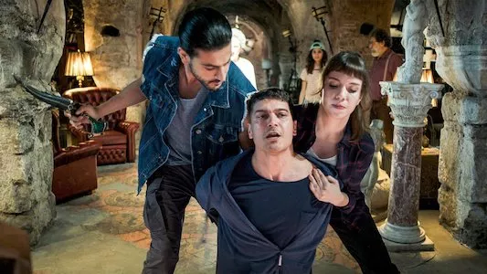 Poster del episodio 1 de Hakan, el protector online