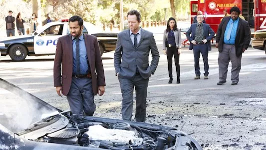 Poster del episodio 13 de Battle Creek online