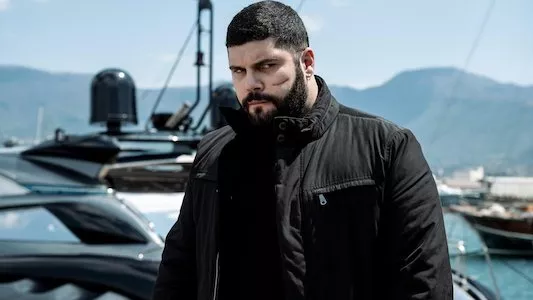 Poster del episodio 9 de Gomorra online