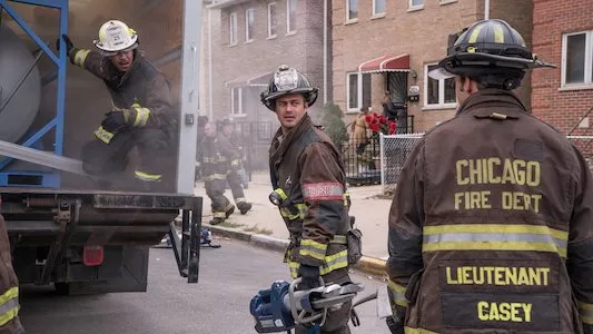 Poster del episodio 9 de Chicago Fire online