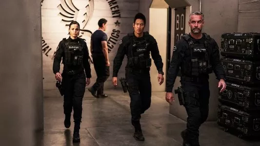 Poster del episodio 12 de S.W.A.T online