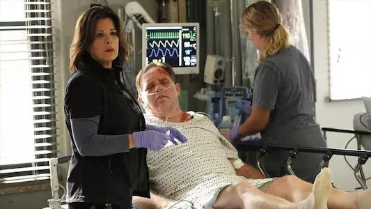Poster del episodio 4 de Code Black online