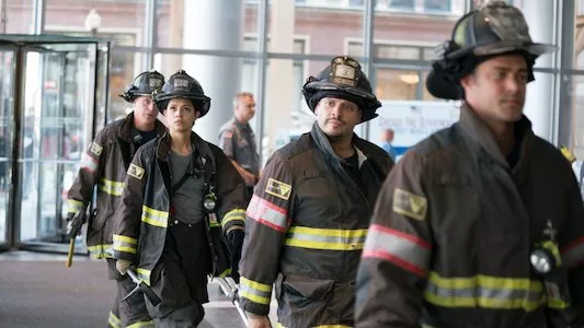Poster del episodio 1 de Chicago Fire online
