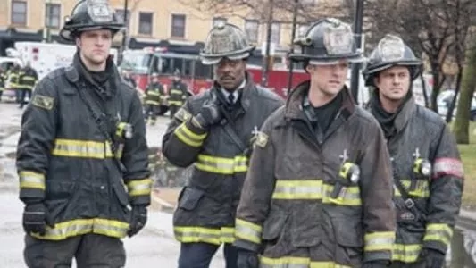 Poster del episodio 16 de Chicago Fire online