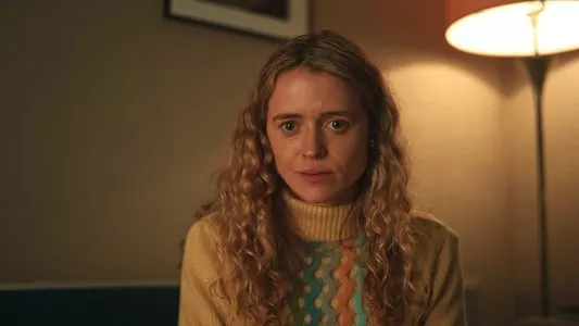 Poster del episodio 4 de Extraordinary online