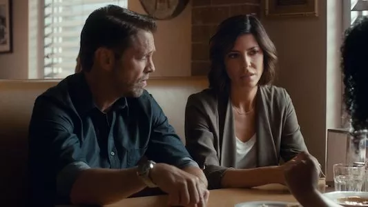 Poster del episodio 5 de Private Eyes online