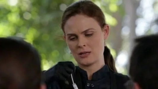 Poster del episodio 4 de Bones online