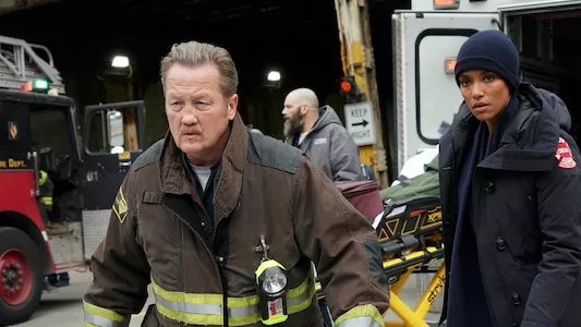 Poster del episodio 10 de Chicago Fire online