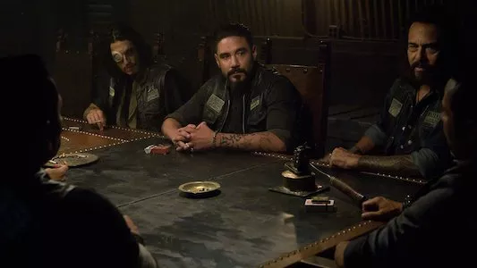 Poster del episodio 10 de Mayans M.C. online