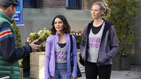 Poster del episodio 6 de Powerless online