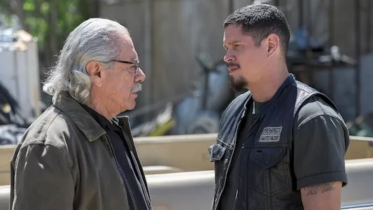 Poster del episodio 1 de Mayans M.C. online
