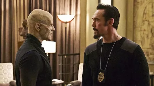 Poster del episodio 1 de The Strain (La Cepa) online