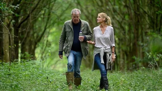 Poster del episodio 8 de La granja de Clarkson online