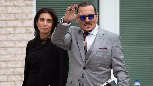 Poster del episodio 3 de Depp Vs Heard online