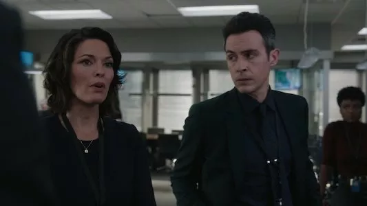 Poster del episodio 10 de FBI online
