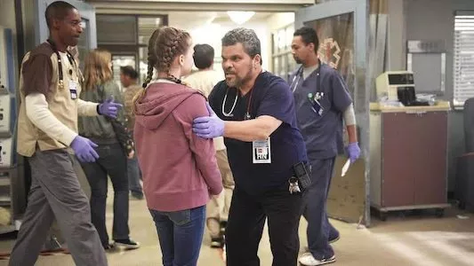 Poster del episodio 8 de Code Black online
