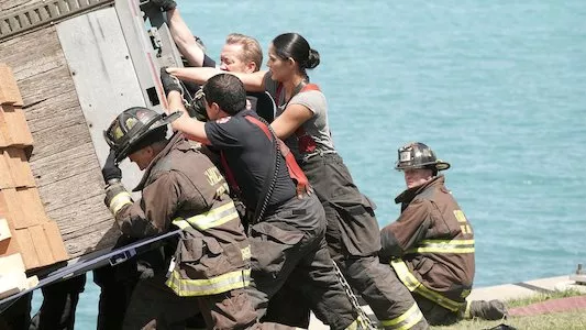 Poster del episodio 2 de Chicago Fire online