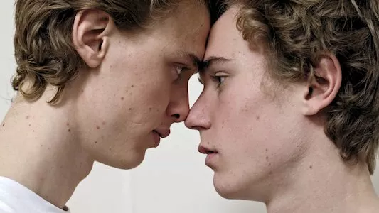 Poster del episodio 8 de Skam online