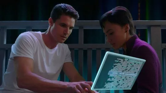 Poster del episodio 9 de Upload online