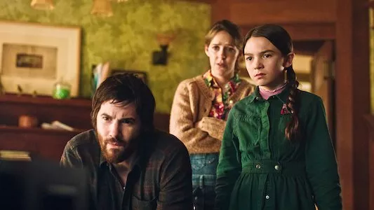 Poster del episodio 8 de Home Before Dark online