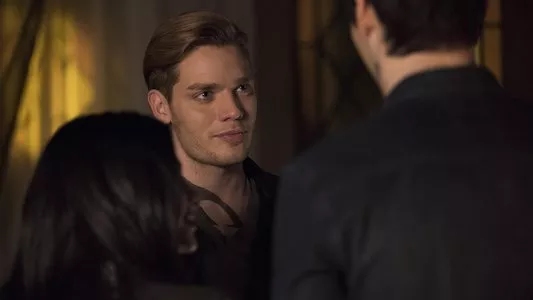 Poster del episodio 13 de Shadowhunters online