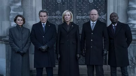 Poster del episodio 8 de La diplomática online